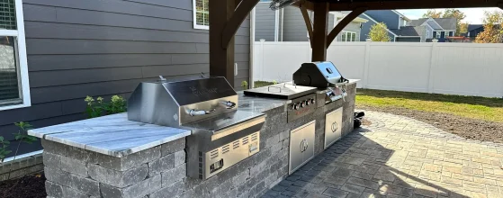 Outdoor space with custom hardscaping in Southern Oregon