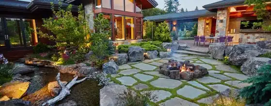 Custom backyard remodel with patio and outdoor living space in Southern Oregon